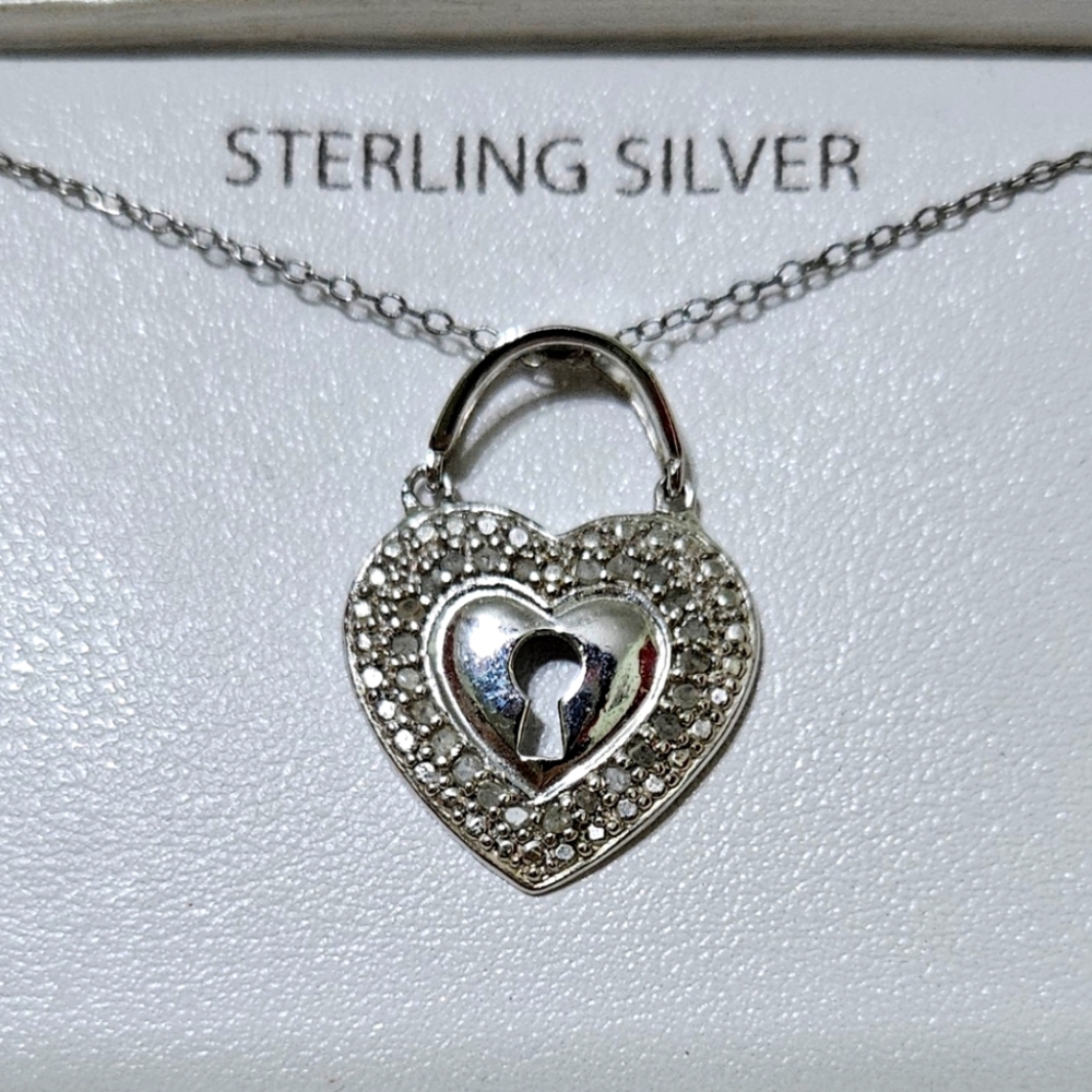 Victoria Townsend 18" 925 Sterling Silver Heart Locket Style Necklace